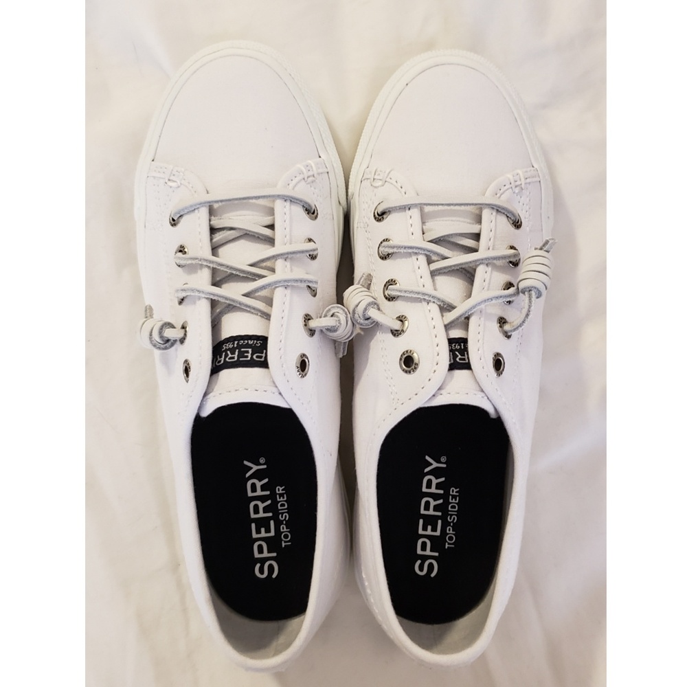 NEW Sperry top side shoes
